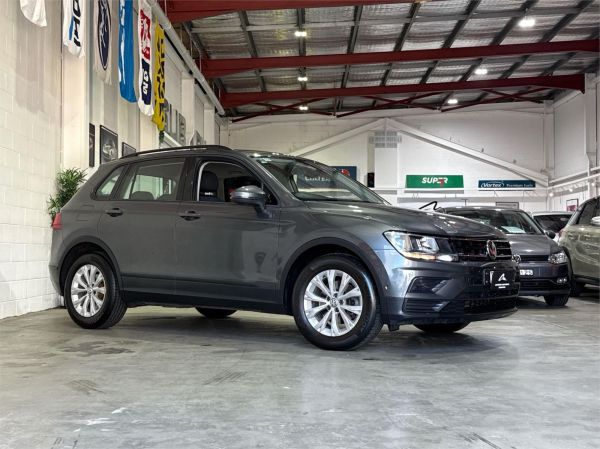 2016 VOLKSWAGEN TIGUAN 4D WAGON 5NA 110 TSI TRENDLINE image