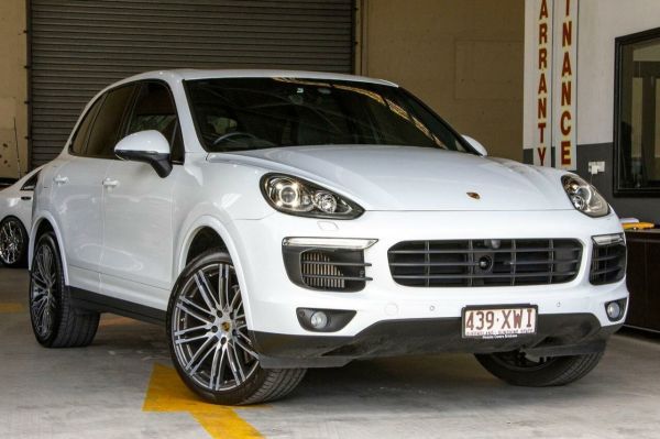 2017 Porsche Cayenne E2 II MY18 S Diesel Tiptronic Platinum Edition White 8 Speed Sports Automatic image