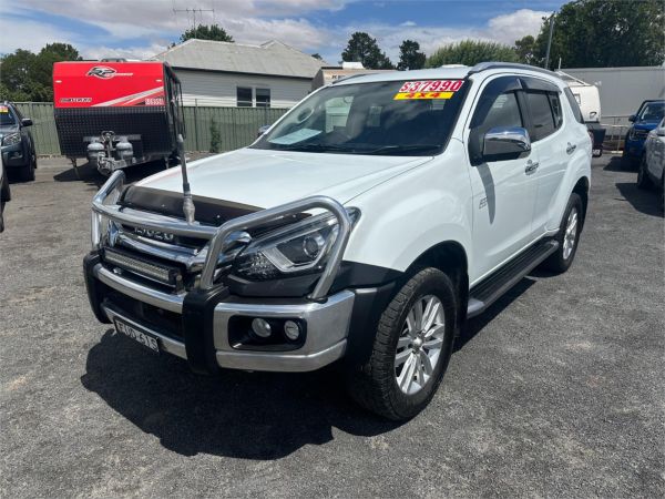 2017 ISUZU MU-X 4D WAGON UC MY17 LS-T (4x4) image