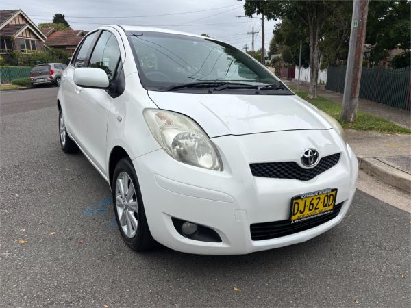 2009 TOYOTA YARIS 5D HATCHBACK NCP90R 08 UPGRADE YR image