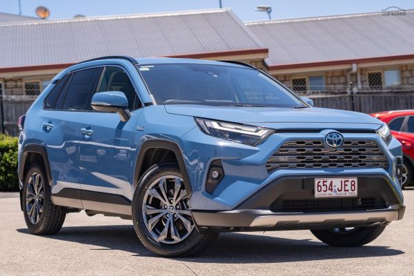 2024 Toyota RAV4 GXL Auto eFour image