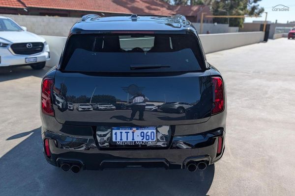 2024 MINI Countryman F60 LCI JCW MINI Yours image
