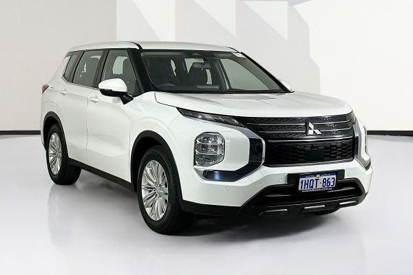 2022 Mitsubishi OUTLANDER ES 7 SEAT (2WD) ZM MY22.5 image