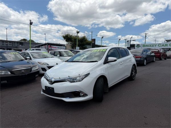 2017 TOYOTA COROLLA 5D HATCHBACK ZRE182R MY17 ASCENT SPORT image