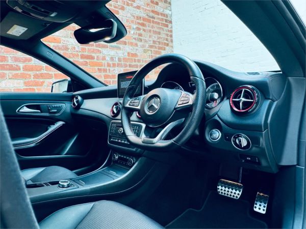 2015 MERCEDES-BENZ CLA 4D COUPE 117 MY15 250 SPORT 4MATIC image