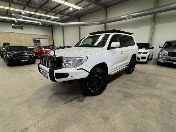 2014 TOYOTA LANDCRUISER 4D WAGON VDJ200R MY13 GXL (4x4) image