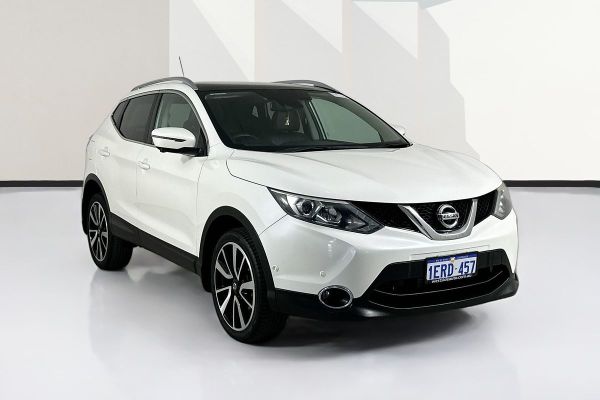 2015 Nissan QASHQAI Ti J11 image