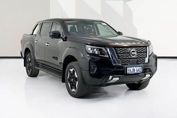 2021 Nissan NAVARA ST-X (4x4) LEATHER/NO SUNROOF D23 MY21.5 4X4 image