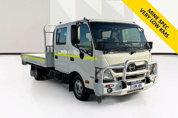 2019 Hino 300 616 CREW AUTO LWB XZU720R 4x2 LWB image