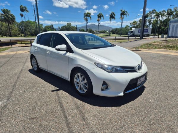 2013 Toyota Corolla Hatchback ZRE182R Ascent Sport image