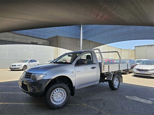 2013 Mitsubishi Triton Cab Chassis MN MY13 GL image