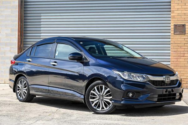 2017 Honda Grace Hybrid Sedan GM4 Hybrid EX Hybrid image