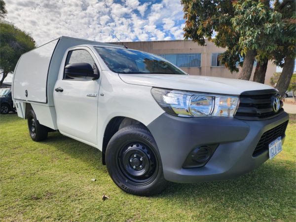 2017 TOYOTA HILUX C/CHAS GUN122R MY17 WORKMATE image