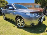 Image for 2014 MITSUBISHI OUTLANDER 4D WAGON ZJ MY14.5 ES (4x4)