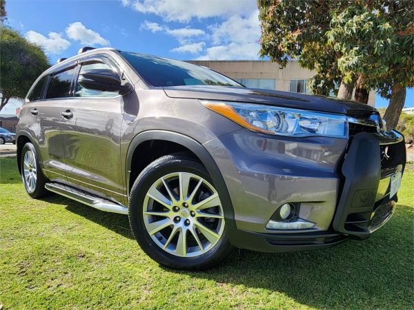 2014 TOYOTA KLUGER 4D WAGON GSU50R GRANDE (4x2) image