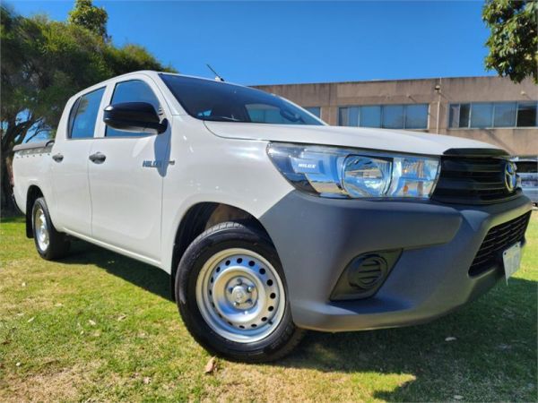 2016 TOYOTA HILUX DUAL CAB UTILITY GUN122R WORKMATE image