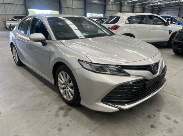 2020 Toyota Camry Sedan AXVH70R Ascent image