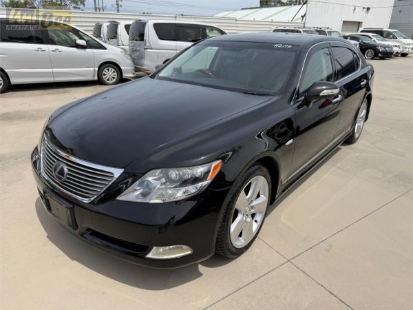 2007 Lexus LS600hL Sedan UVF46 Hybrid image