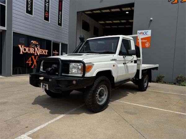 2013 TOYOTA LANDCRUISER C/CHAS VDJ79R MY12 UPDATE WORKMATE (4x4) image