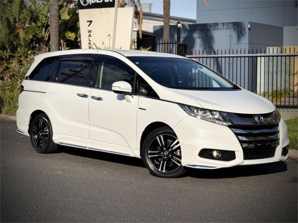 2016 Honda Odyssey Sedan RC4 image
