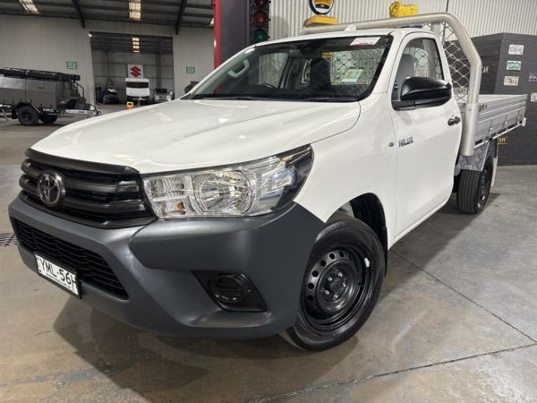 2022 Toyota Hilux TGN121R Workmate (4x2) White 6 Speed Automatic Cab Chassis image