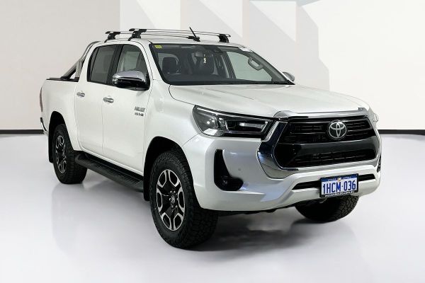 2020 Toyota HILUX SR5 (4x4) GUN126R FACELIFT 4X4 image
