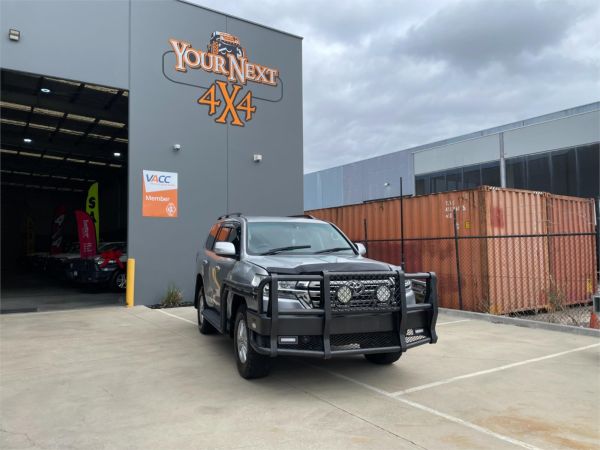 2018 TOYOTA LANDCRUISER 4D WAGON VDJ200R LC200 GXL (4x4) image