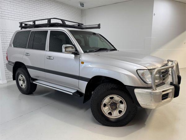 2003 TOYOTA LANDCRUISER 4D WAGON HDJ100R GXL (4x4) image