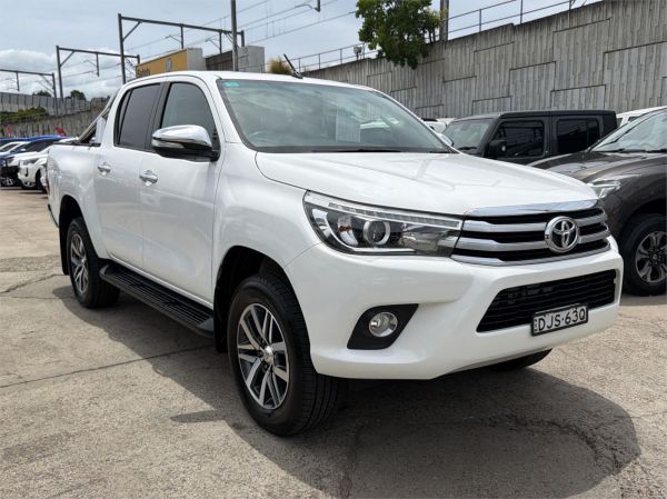 2016 Toyota Hilux Utility GUN126R SR5 image