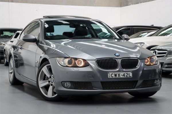 2007 BMW 3 Series Coupe E92 335i image