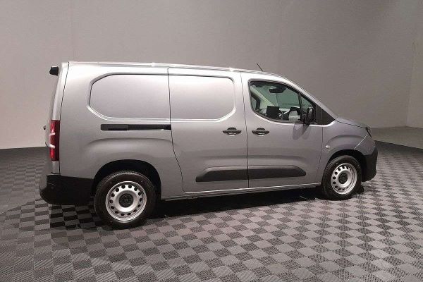 2025 Peugeot Partner Pro K9 LWB Low Roof image
