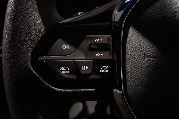 2025 Peugeot Partner Pro K9 LWB Low Roof image
