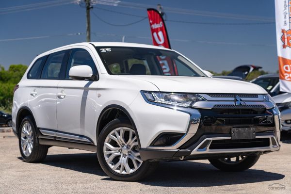 2021 Mitsubishi Outlander ES ZL Auto AWD MY21 image