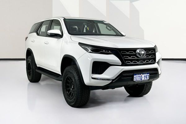 2023 Toyota FORTUNER GXL GUN156R image