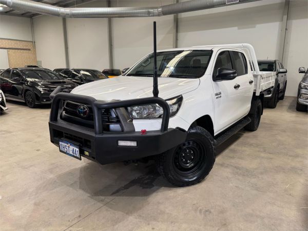 2022 TOYOTA HILUX DOUBLE C/CHAS GUN126R SR (4x4) image