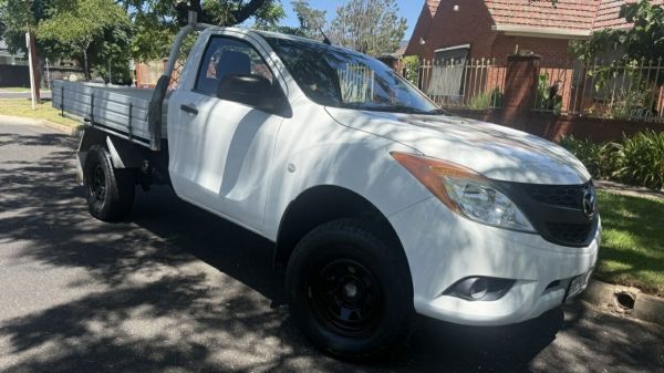2013 Mazda BT-50 XT Hi-Rider (4x2) White Crystal 6 Speed Manual Cab Chassis image