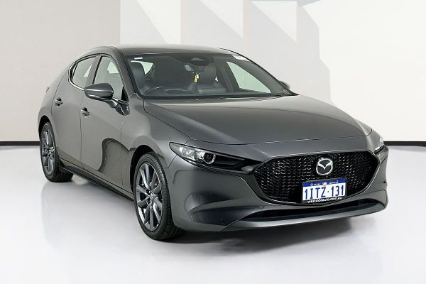 2024 Mazda MAZDA3 G25 GT 300Q image