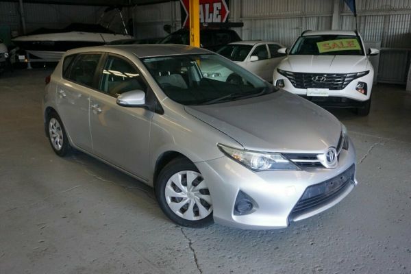 2014 Toyota Corolla ZRE182R Ascent S-CVT Silver 7 Speed Constant Variable Hatchback image