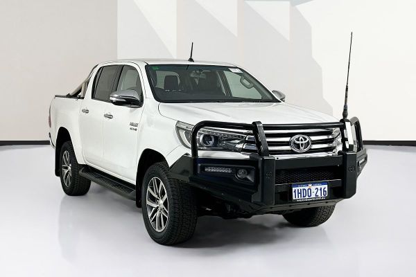 2017 Toyota HILUX SR5 (4x4) GUN126R 4X4 image