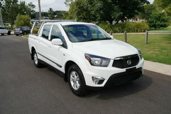 2012 Ssangyong Actyon Sports Q100 MY12 SX (4x4) White 6 Speed Manual Double Cab Utility image