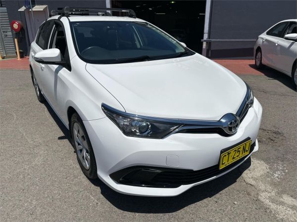 2016 TOYOTA COROLLA 5D Hatch ZRE182R MY17 Ascent image