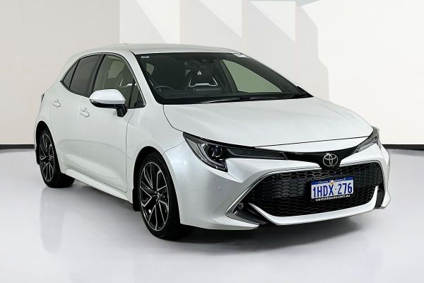 2020 Toyota COROLLA SX MZEA12R image