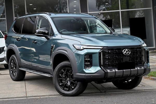 2025 LDV D90 Executive Auto MY25 image