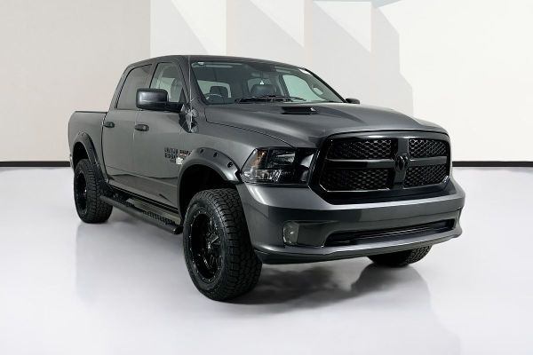 2021 RAM 1500 EXPRESS DS MY21 4X4 SWB image