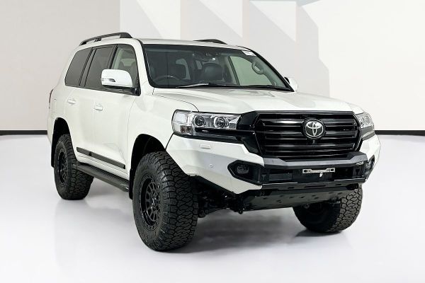 2020 Toyota LANDCRUISER LC200 SAHARA (4x4) VDJ200R image