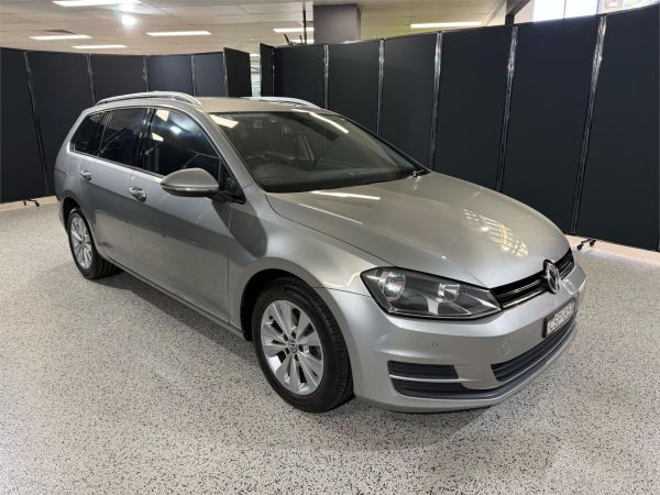 2014 VOLKSWAGEN GOLF 4D WAGON AU MY14 90 TSI COMFORTLINE image