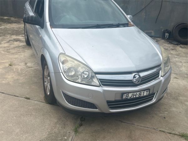 2008 HOLDEN ASTRA 5D HATCHBACK AH MY08 CD image