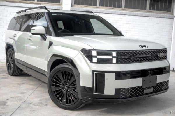 2025 Hyundai Santa Fe Hybrid Calligraphy Auto AWD MY26 image