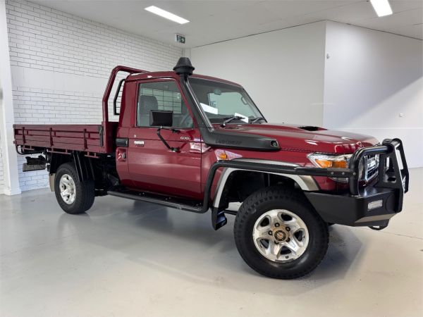 2012 TOYOTA LANDCRUISER C/CHAS VDJ79R MY12 UPDATE GXL (4x4) image