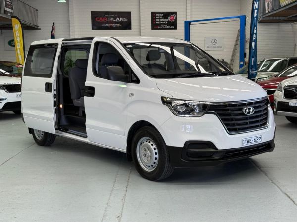 2019 HYUNDAI iLOAD 4D CREW VAN TQ4 MY20 6S LIFTBACK image